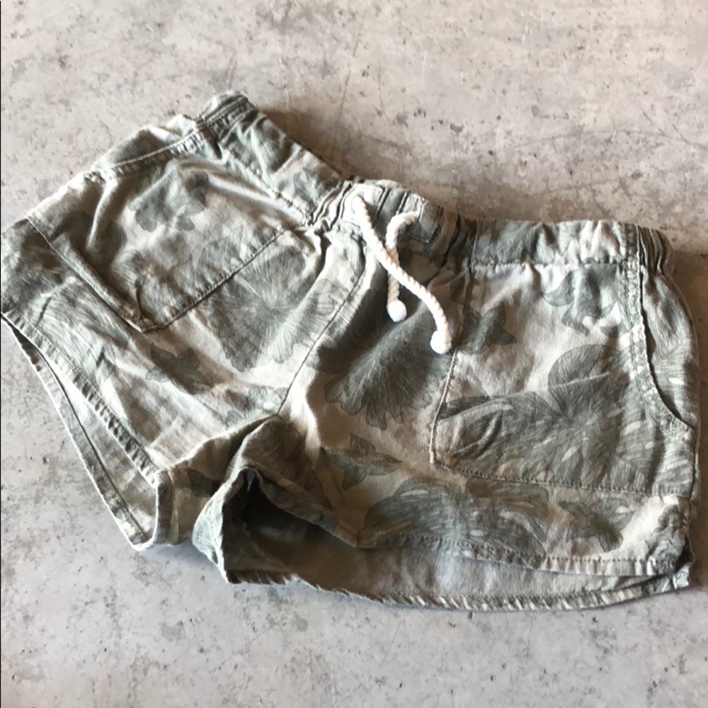 Tna shorts Aritzia